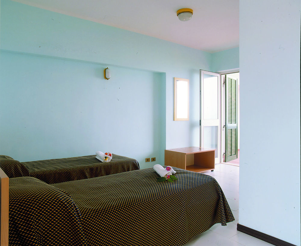 رودي غارغانيكو Hotel Villaggio Costa Ripa المظهر الخارجي الصورة